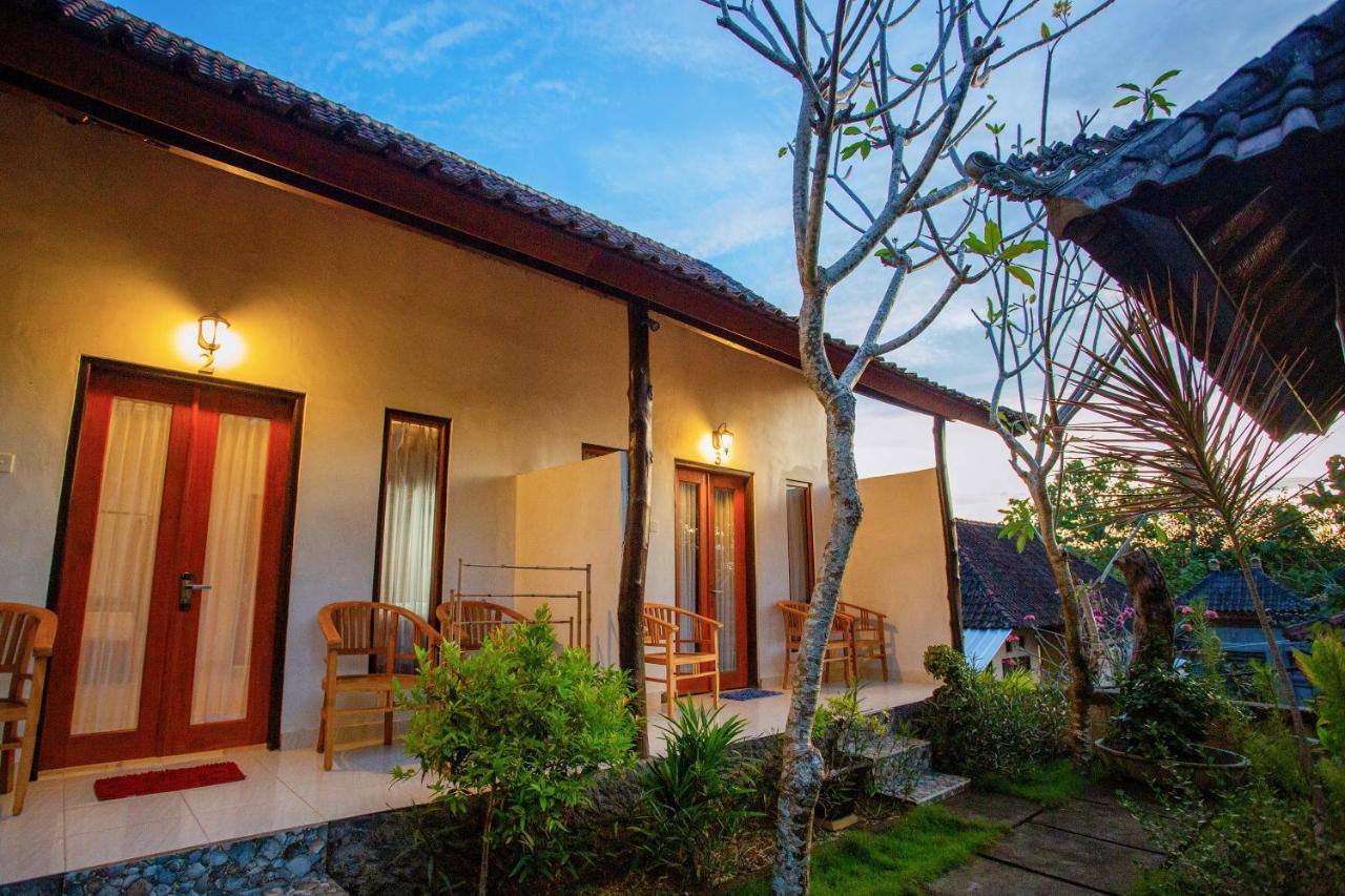 Kamasanti Hostel Toyapakeh Экстерьер фото