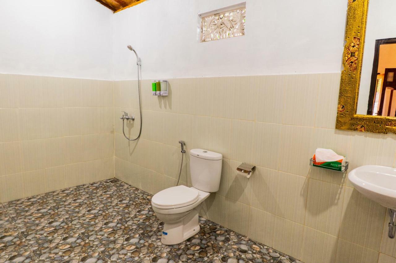 Kamasanti Hostel Toyapakeh Экстерьер фото